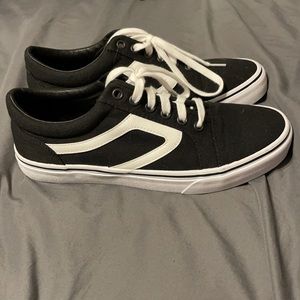 Black low top shoes